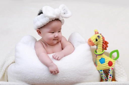 信阳宝宝几个月翻身